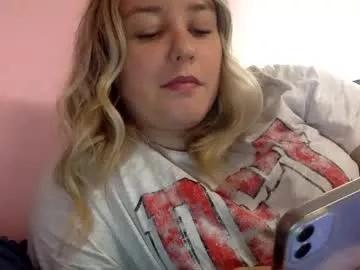 candy_cloudsx from Chaturbate is Freechat