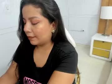 liahcurvy4u from Chaturbate is Freechat