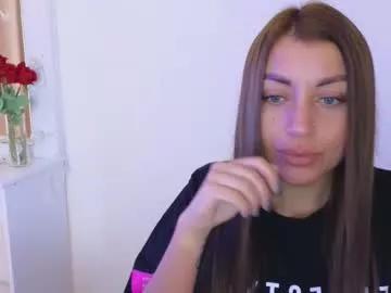 linaaa_moon from Chaturbate is Freechat