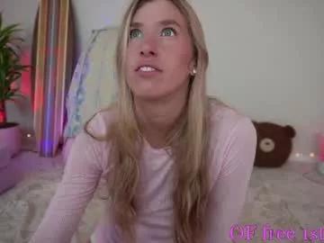 lucy_gooosey from Chaturbate is Freechat