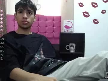 zack_xtreme from Chaturbate is Freechat