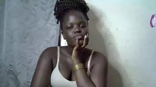 blackqeen from Cherry is Freechat