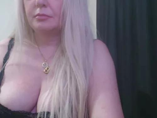 sexigirl35 from Cherry is Freechat