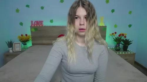 stellaboombb from Cherry is Freechat