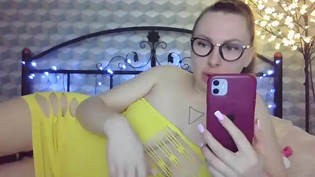 _Leslyy_Solo_1 from StripChat is Freechat