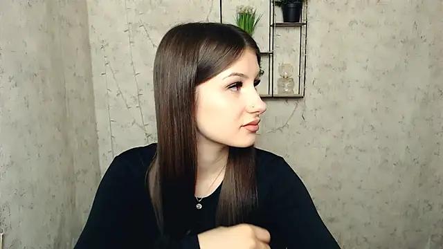 _MiaAngell from StripChat is Freechat