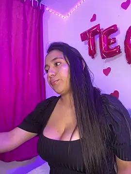 Alicewitte from StripChat is Freechat