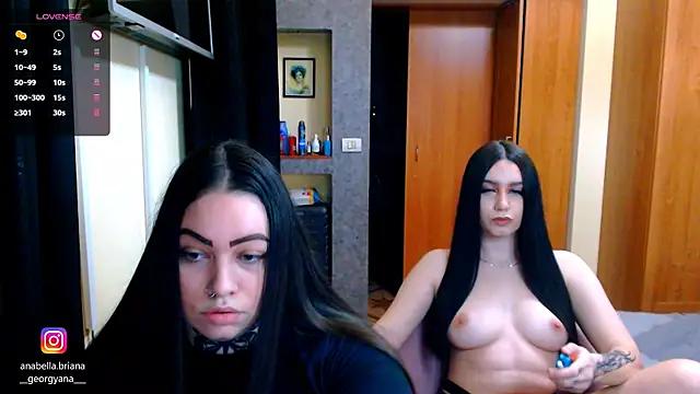 AmberVirginAlycia from StripChat is Freechat