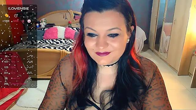 Ariellefoxy from StripChat is Freechat