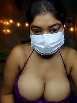 blackqueen4you from StripChat is Freechat