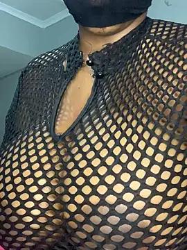 blackshortzbarbie from StripChat is Freechat