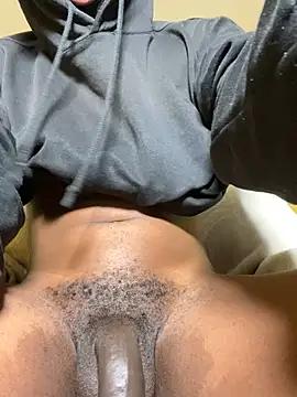 BlackTitan from StripChat is Freechat