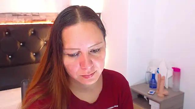 camila_delarosa from StripChat is Freechat