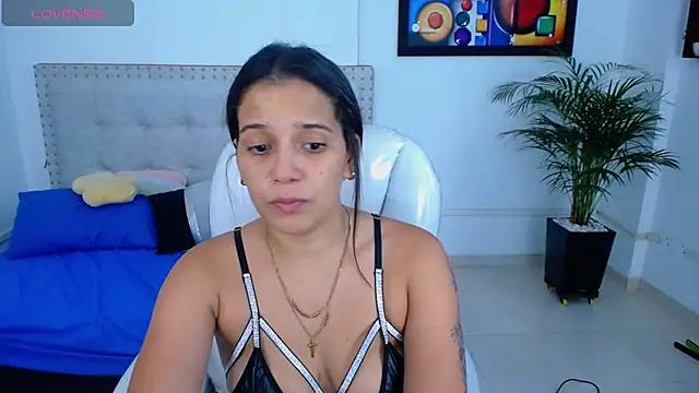 Chiqui_milk_ from StripChat is Freechat