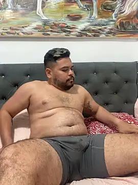 ChubbyCock18 from StripChat is Freechat