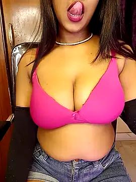 Cute_SD_Love from StripChat is Freechat