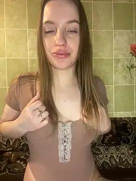 EdnaBradley from StripChat is Freechat