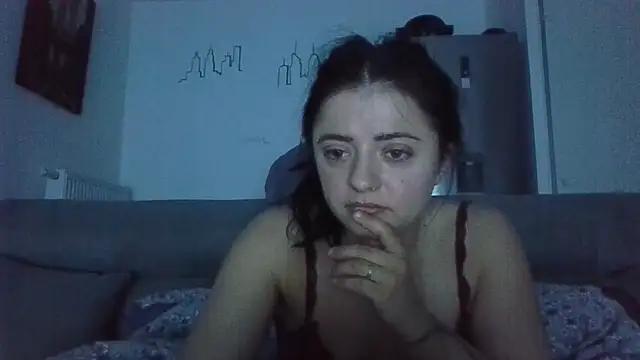 emiliebella from StripChat is Freechat