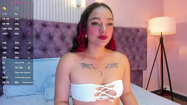 EMILYY_FOXY from StripChat is Freechat