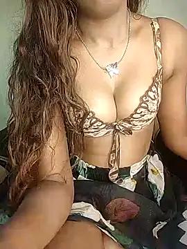 Indian-Squirt from StripChat is Freechat