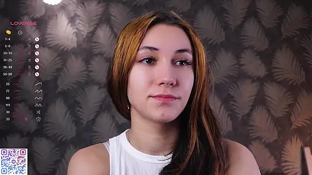 JulianaDarnell from StripChat is Freechat