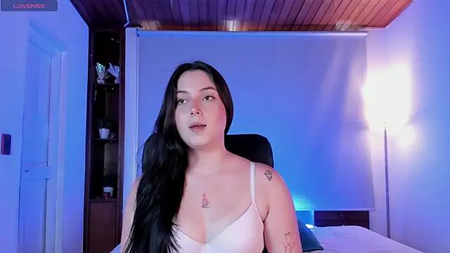 karla_ramirezz from StripChat is Freechat