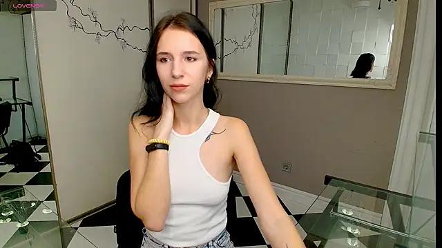 KarolinaBlacks from StripChat is Freechat