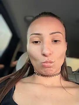 LetsFunKARINA from StripChat is Freechat