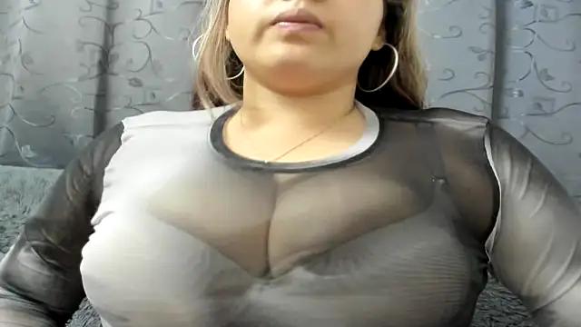 LinaBrowm from StripChat is Freechat