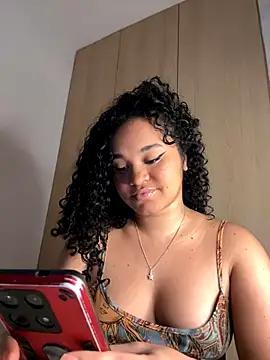 Lucy_wilson5 from StripChat is Freechat