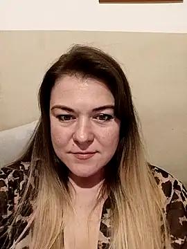 LunikaLunaX from StripChat is Freechat