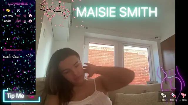 maisiesmithx from StripChat is Freechat