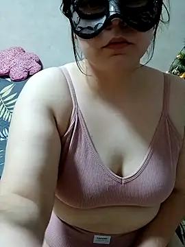 Miranda_Nancy from StripChat is Freechat