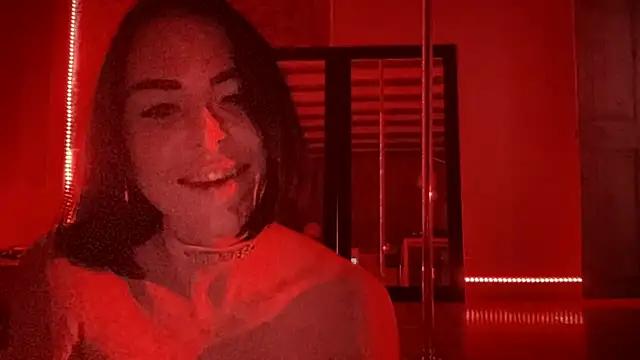 missninasparkle from StripChat is Freechat
