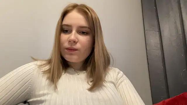 NicoleYoung from StripChat is Freechat