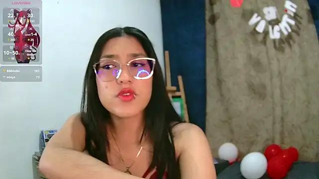 SarhaiPalmer from StripChat is Freechat