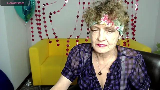 SexyGrandma_ from StripChat is Freechat