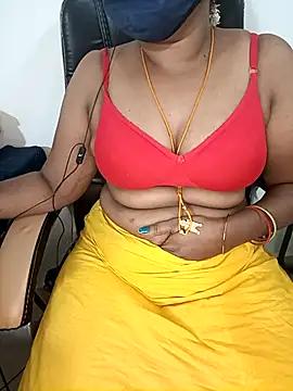 Tamil-hotwife from StripChat is Freechat