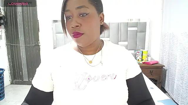 thickebonymilfF from StripChat is Freechat