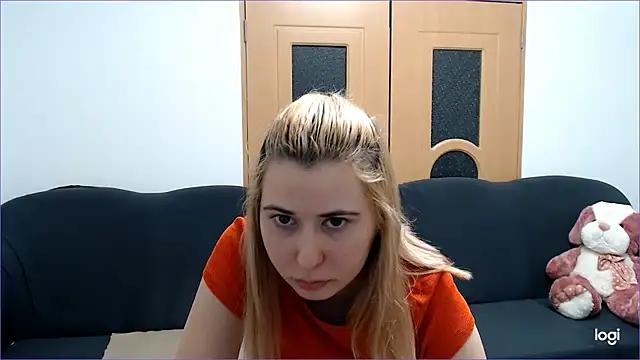 VioletaFlower7 from StripChat is Freechat