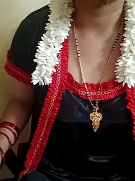 yourtamilcouple from StripChat is Freechat